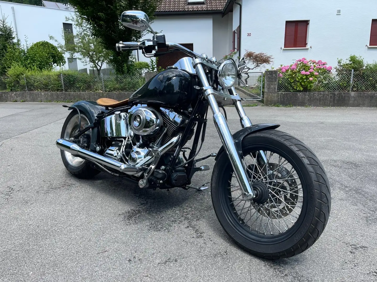 Harley-Davidson Softail FXSTC Softail Custom Made FS2 Schwarz - 2