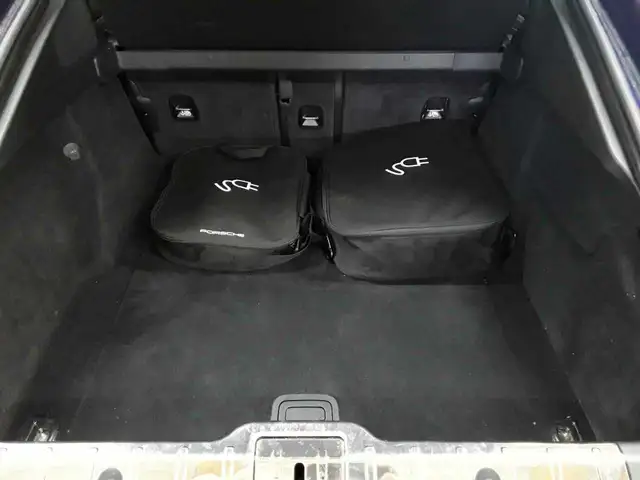 Porsche Panamera view 11