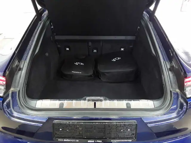 Porsche Panamera view 10