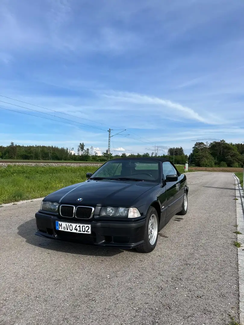 BMW 318 318i Exclusiv Edition Чорний - 2