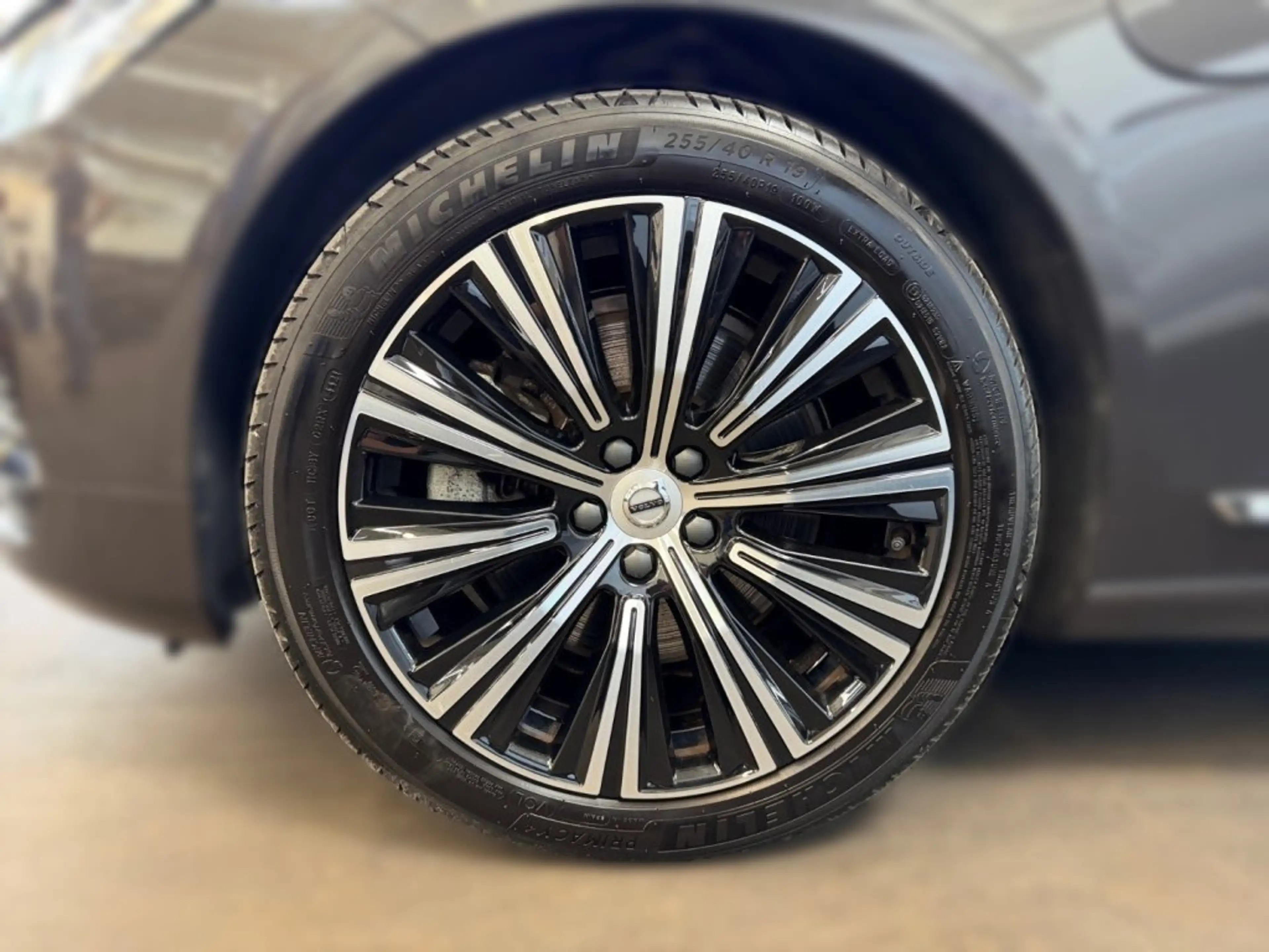 Volvo S90 T8 AWD Recharge PHEV Ultimate Bright — photo 10
