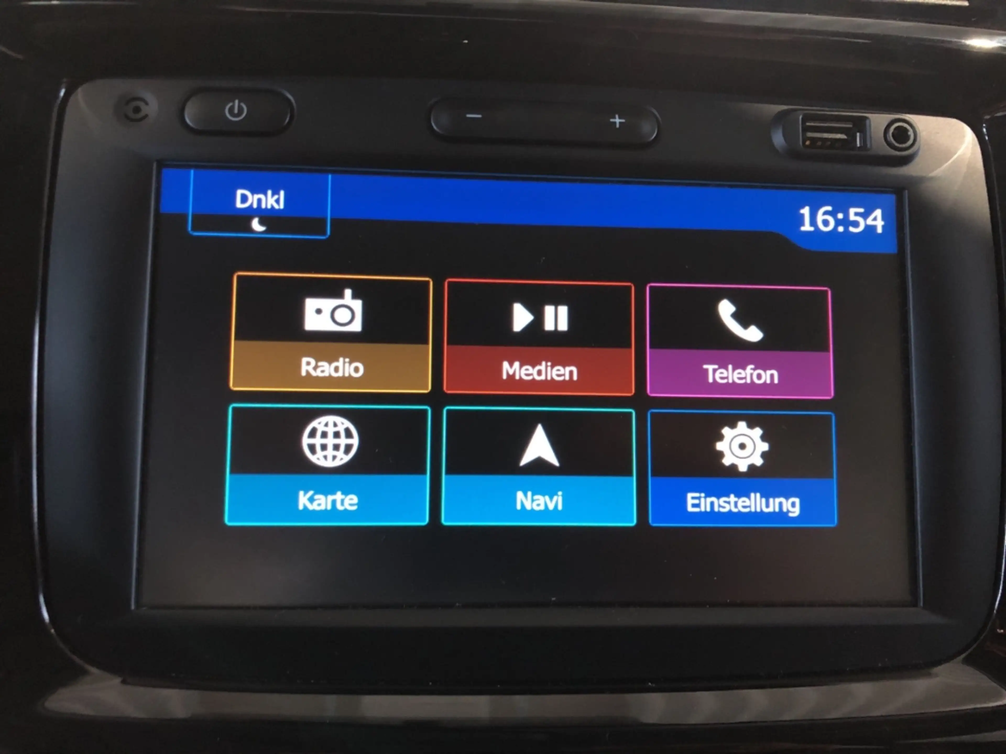 Dacia Spring Electric Business — photo 10