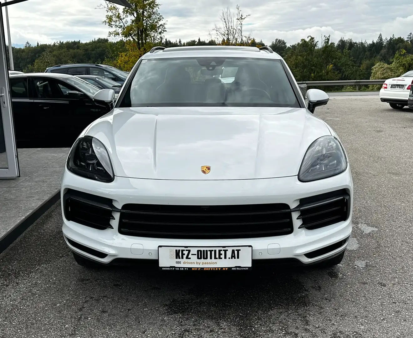 Porsche Cayenne III E-Hybrid *Bose*Pano*22Zoll*360°Kamera* Weiß - 2