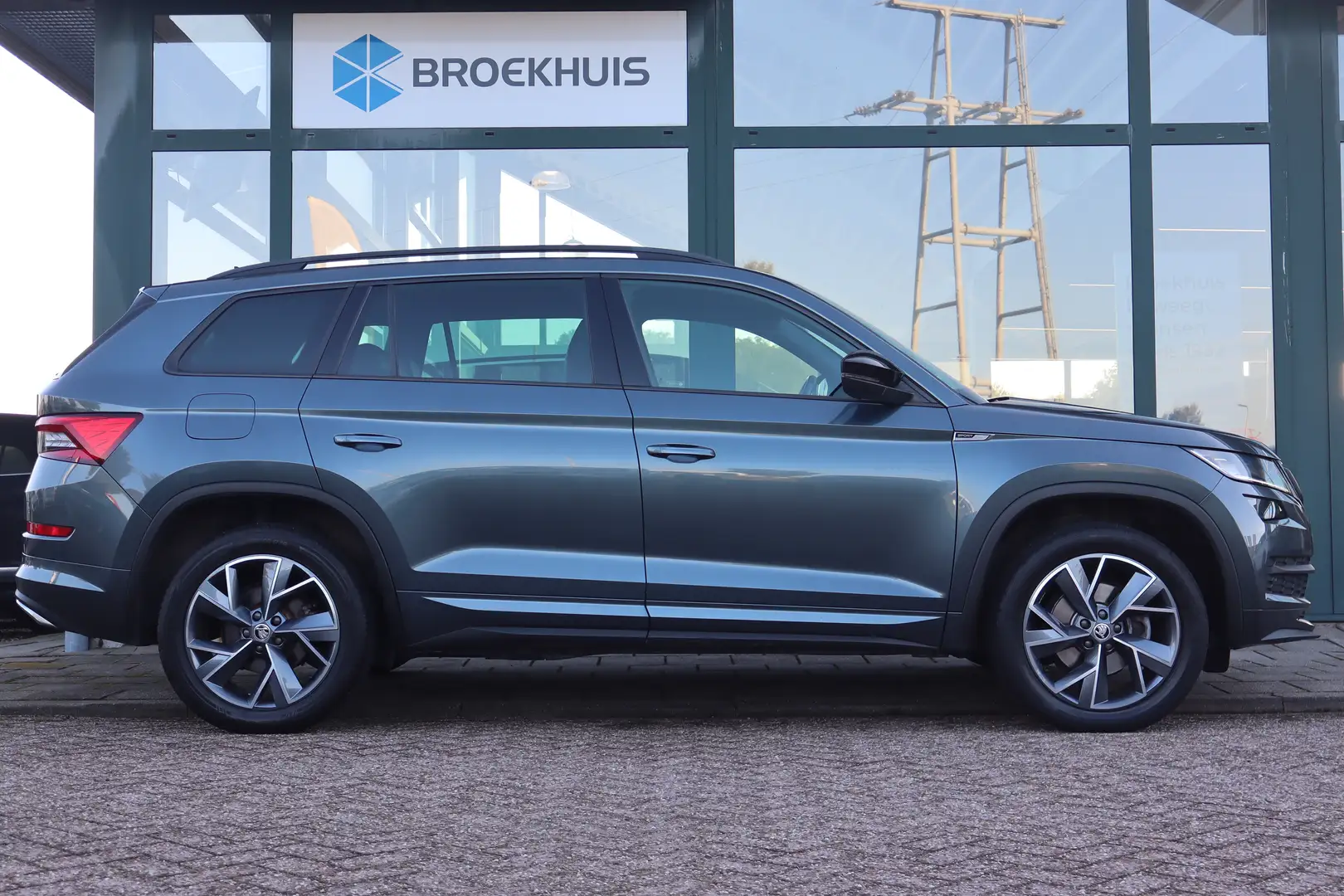 Skoda Kodiaq 150PK 1.5 TSI Sportline Business 7p. | 2 stoelen o Grijs - 2