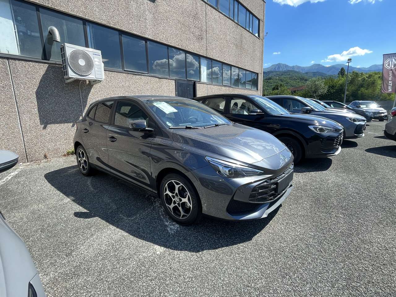 MG MG3 Luxury hybrid +