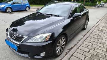 IS 250 Luxury Line
