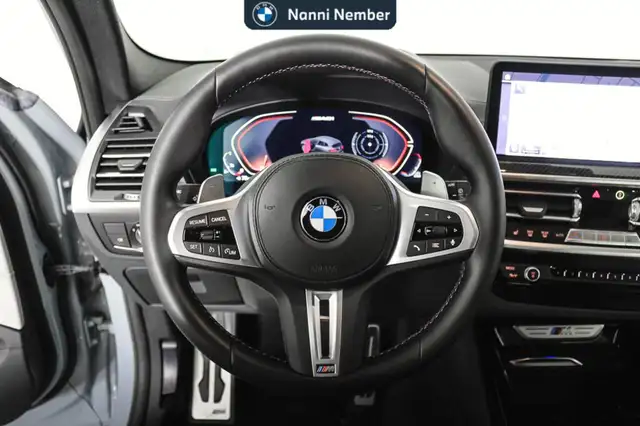 BMW X3 view 10