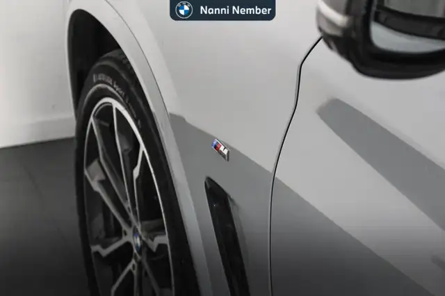 BMW X3 view 25
