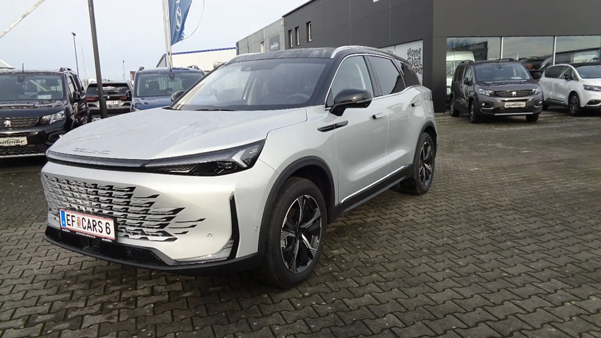 BAIC Senova X75 Beijing 1,5L GDi Benzin Automatik siva - 2