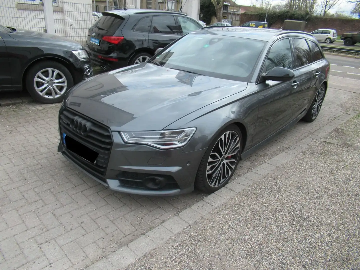 Audi A6 Avant 3.0 TDI clean S Line quattro competitio Grau - 1