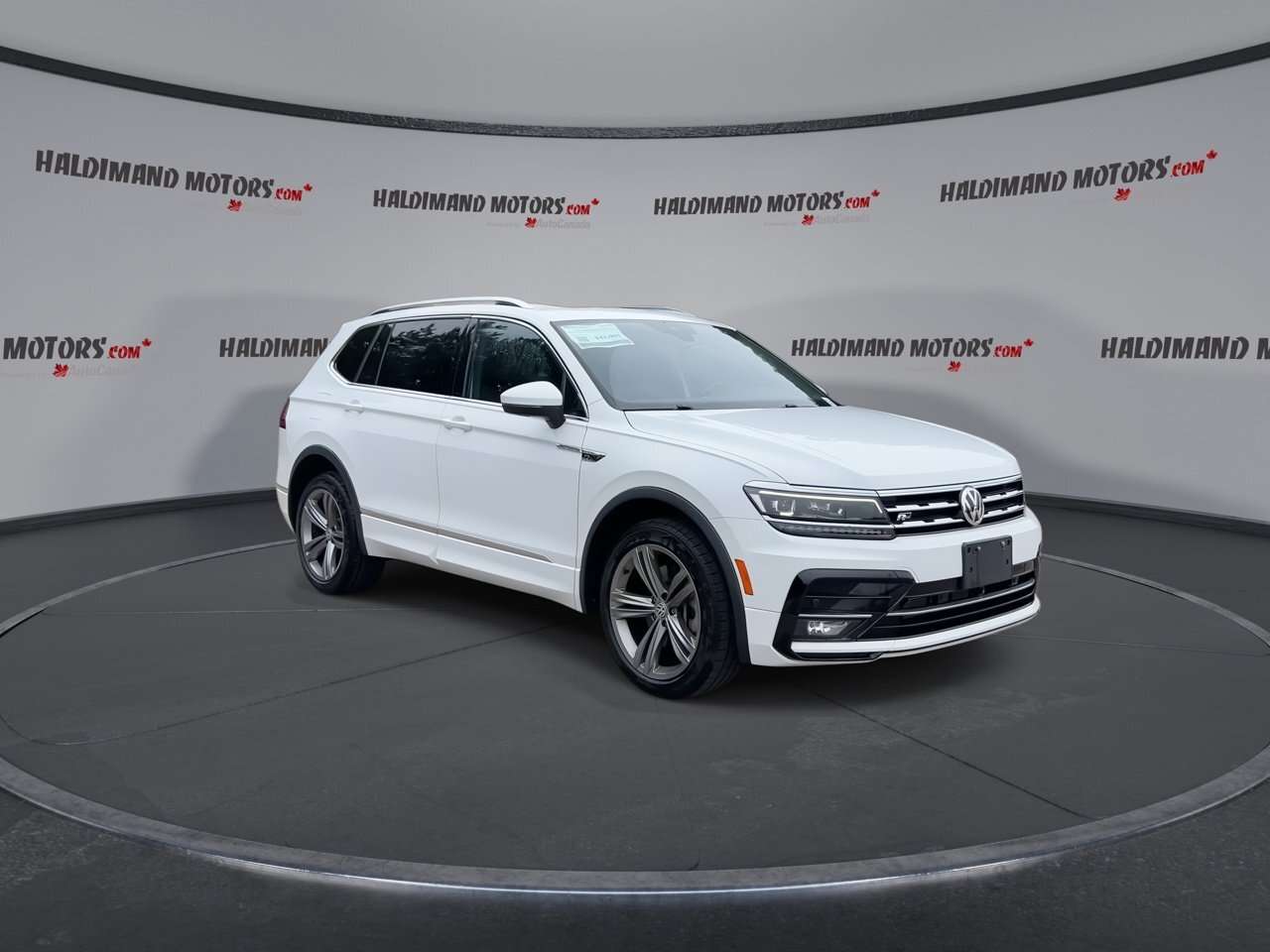 2021 Volkswagen Tiguan Highline 4MOTION | No Accidents | Panoramic Roof | — снимка 1