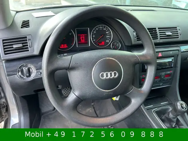 Audi A4 view 9