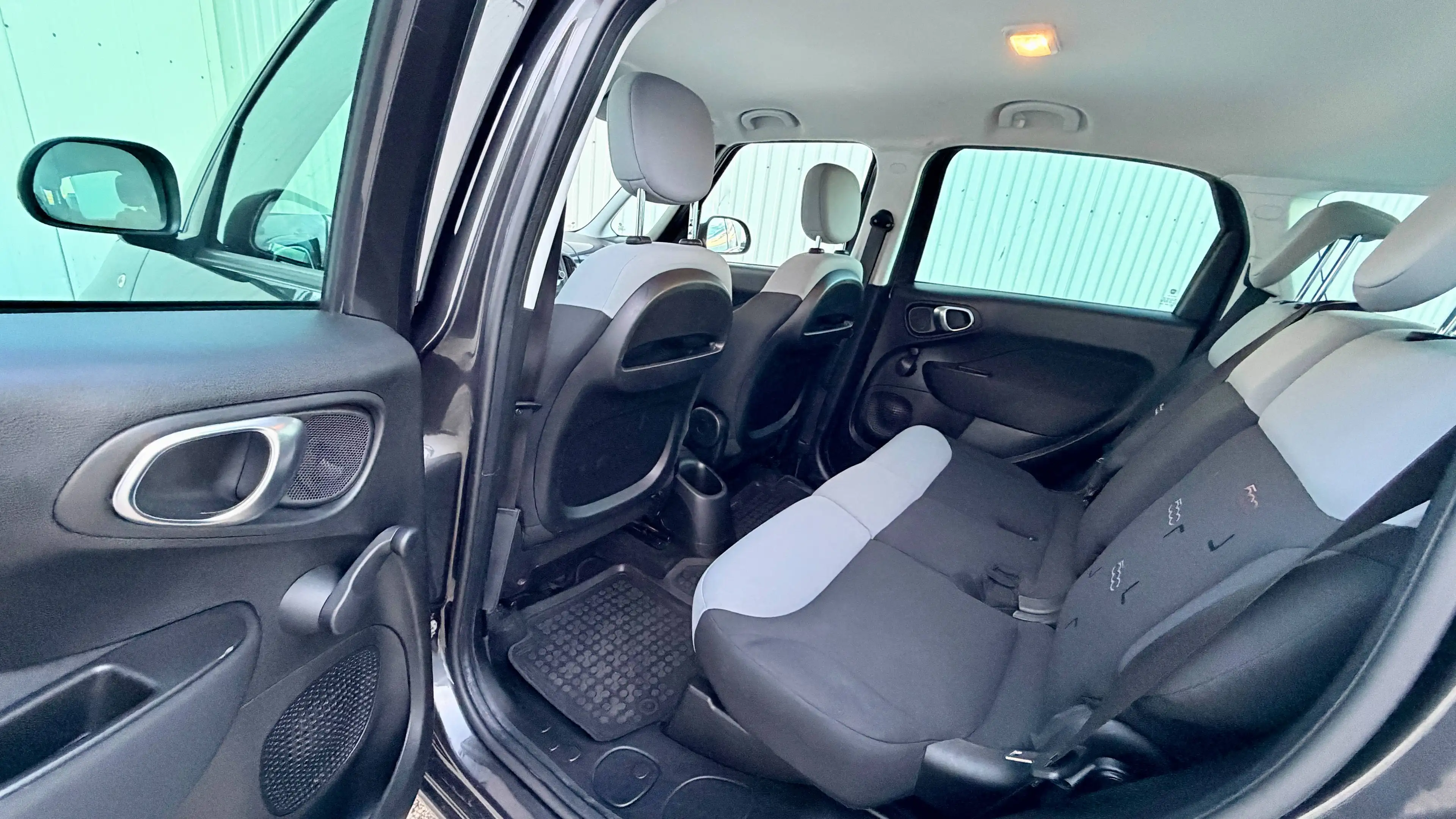 Fiat 500L Pop Star — photo 15