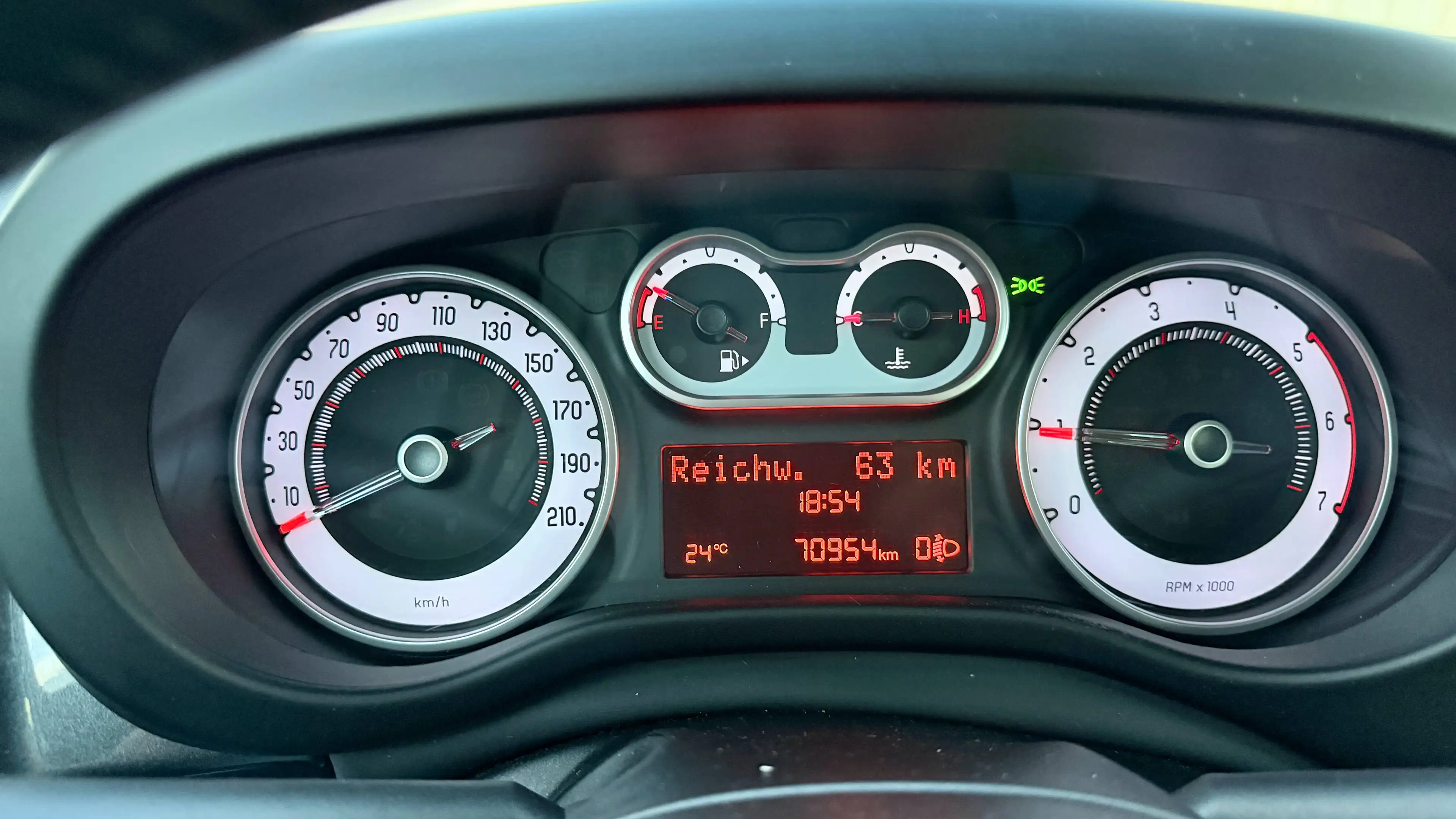 Fiat 500L Pop Star — photo 10