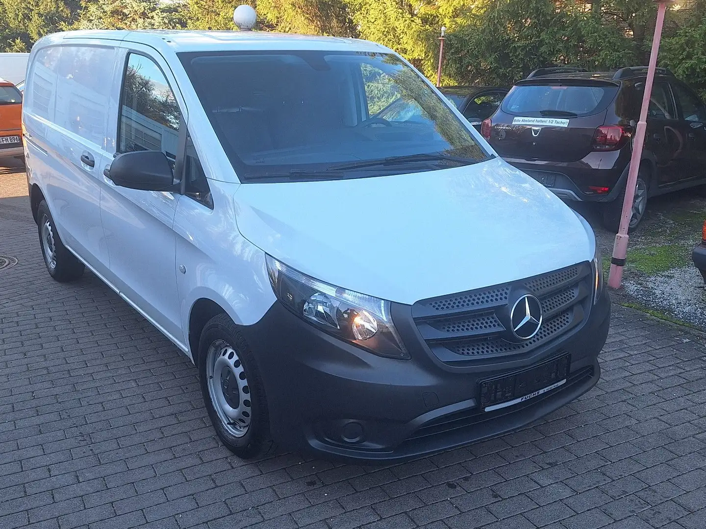 Mercedes-Benz Vito Kasten 110 CDI WORKER FWD kompakt Weiß - 2