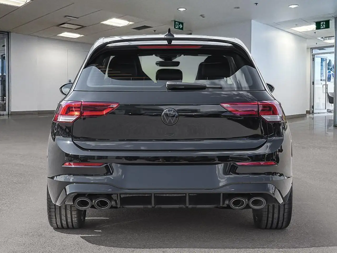Volkswagen Golf R снимка Volkswagen Golf R