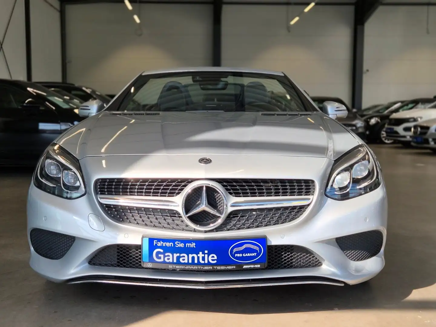 Mercedes-Benz SLC 200 ROADSTER LEDER NAV LED PDC PANO AIRSCARF Silber - 2