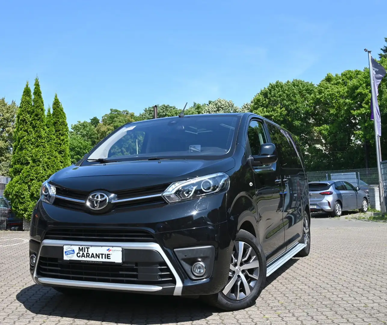 Toyota Proace Verso Executive Voll Leder Navi Pano Cam Noir - 2