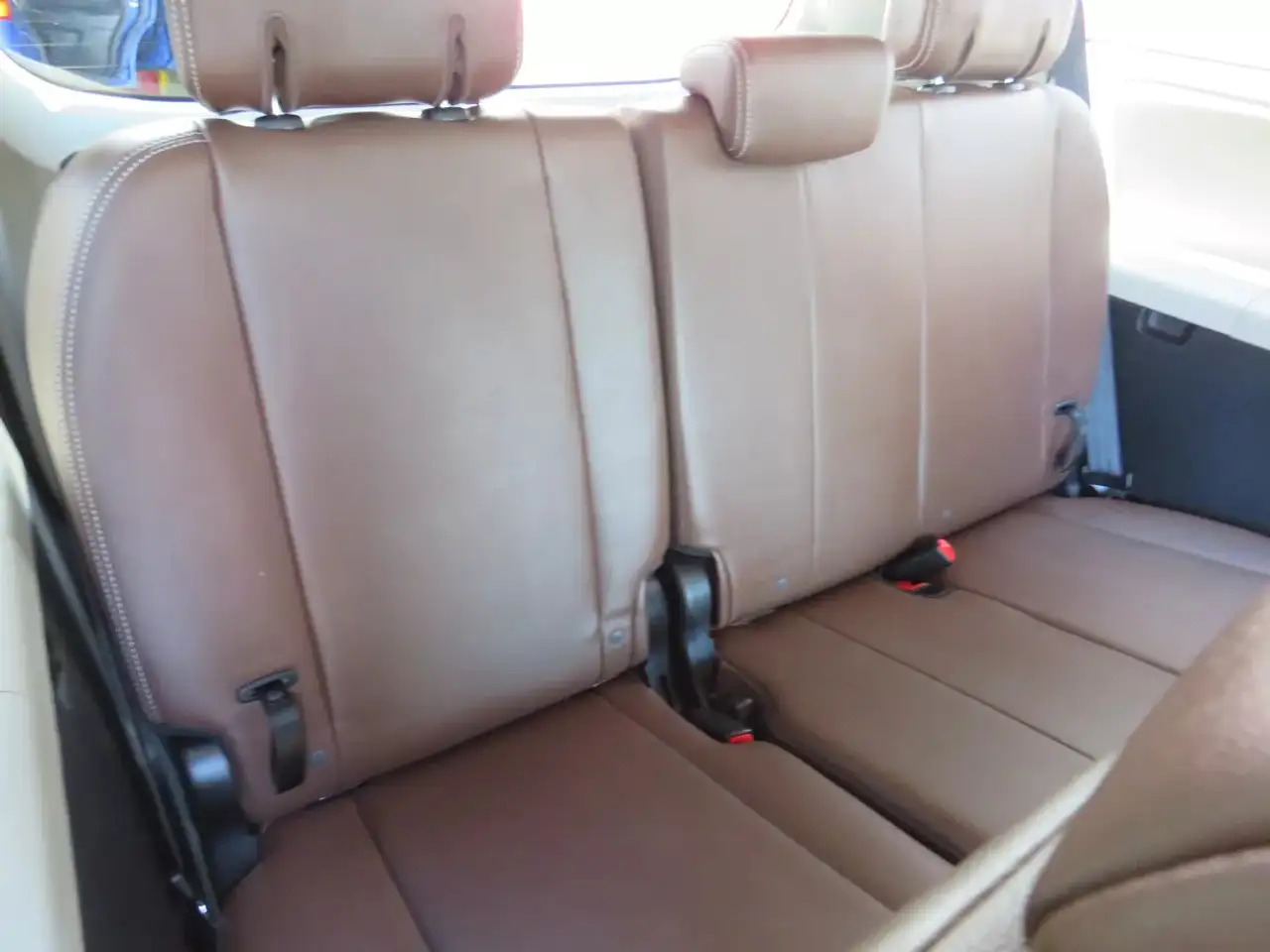 Toyota Sienna снимка Toyota Sienna