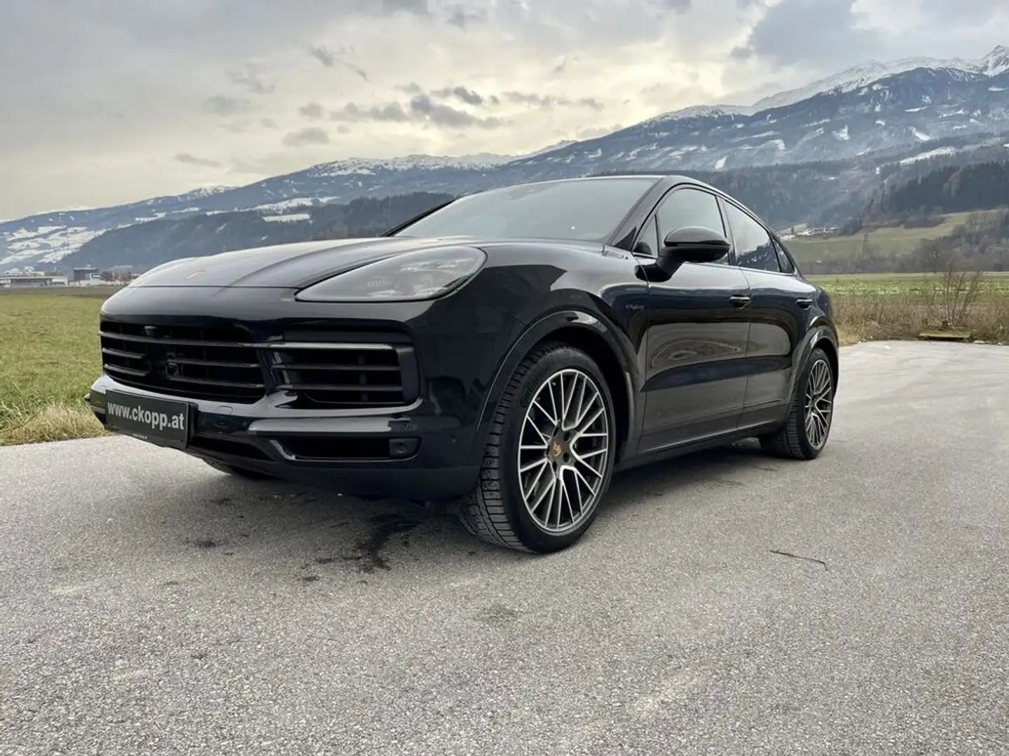 Porsche Cayenne Coupe E-Hybrid, VERKAUFT Schwarz - 2