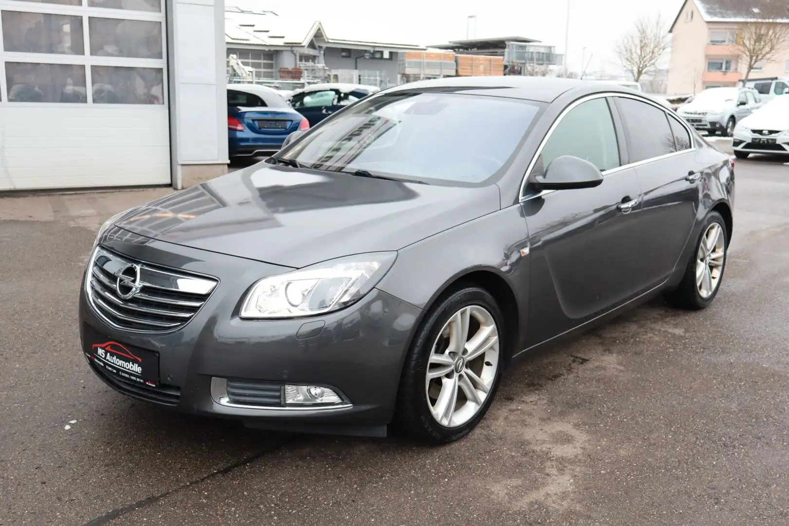 Opel Insignia Lim. 2.0 Turbo Innovation Automatik AHK Grau - 1