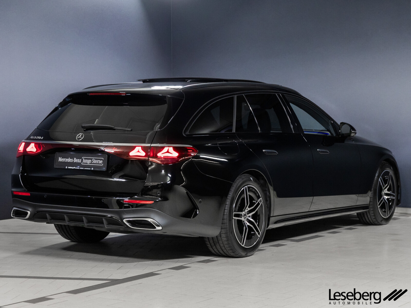 Mercedes-Benz E 220 E 220 d T AMG DIG.LIGHT/Night/AHK/Pano/Distronic — photo 2