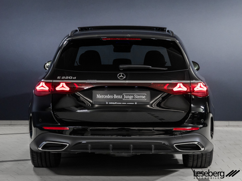 Mercedes-Benz E 220 E 220 d T AMG DIG.LIGHT/Night/AHK/Pano/Distronic — photo 6