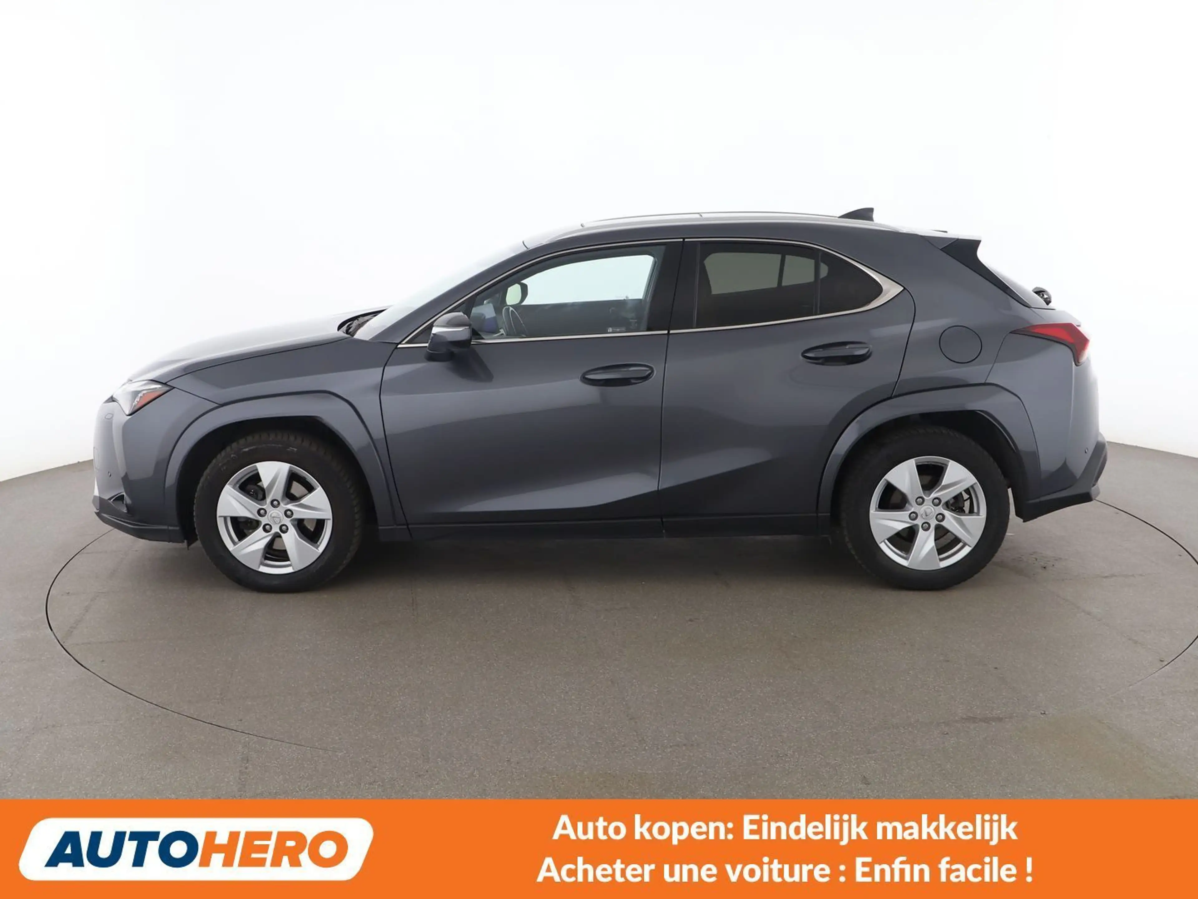 Lexus UX 250h UX 250h E-Four Executive — photo 3