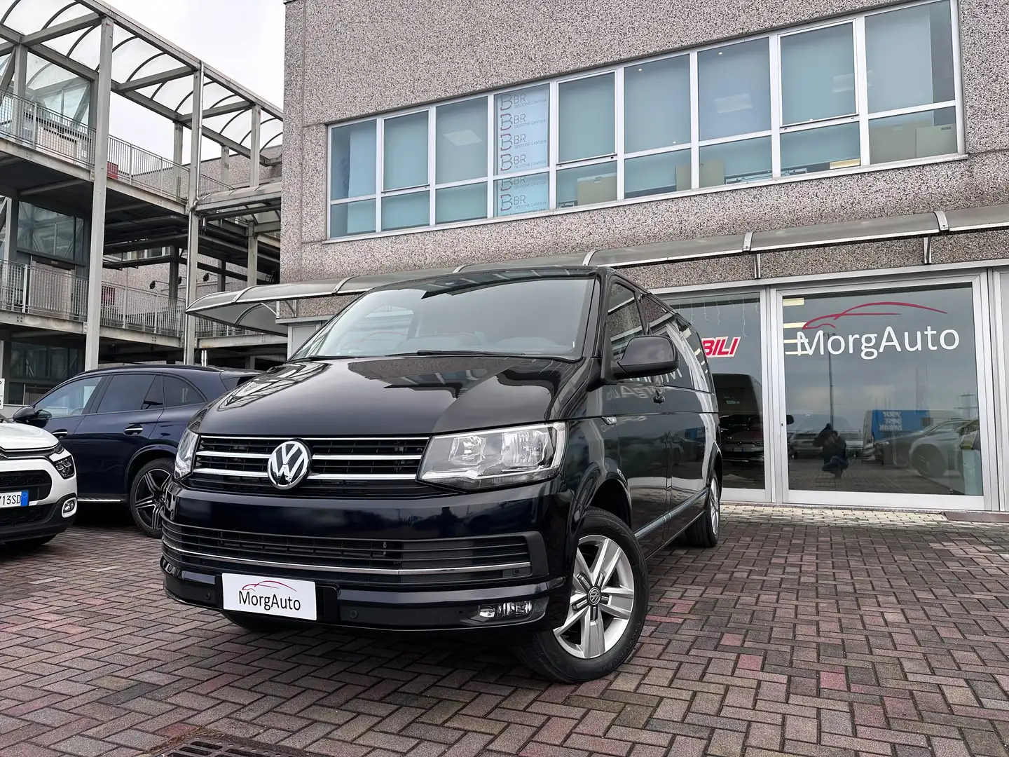 Volkswagen T6 Caravelle PASSO LUNGO 2.0TDI 150CV DSG 9POSTI! IVA COMPRESA Nero - 1