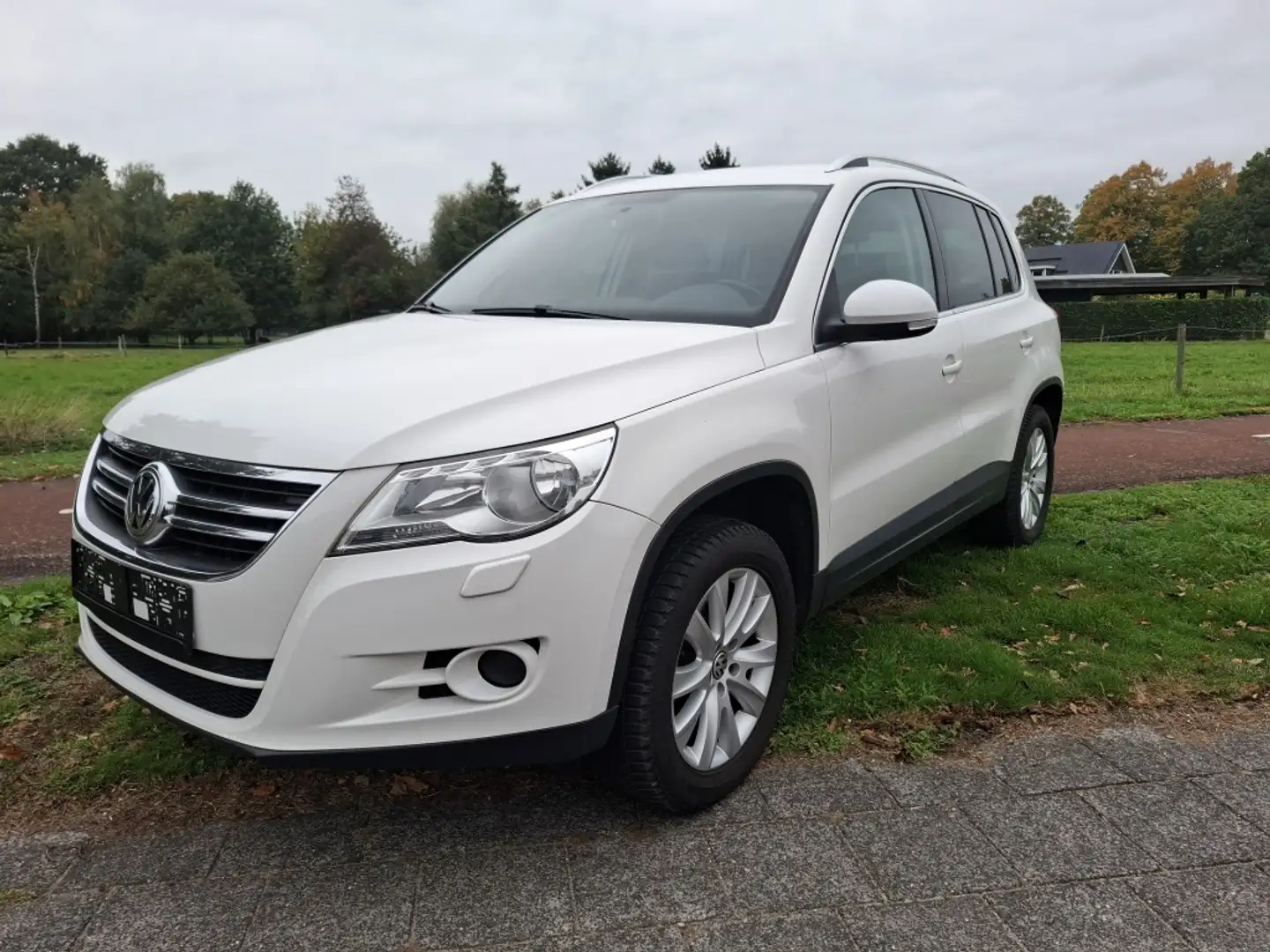 Volkswagen Tiguan 1.4 TSI Sport&Style Wit - 1