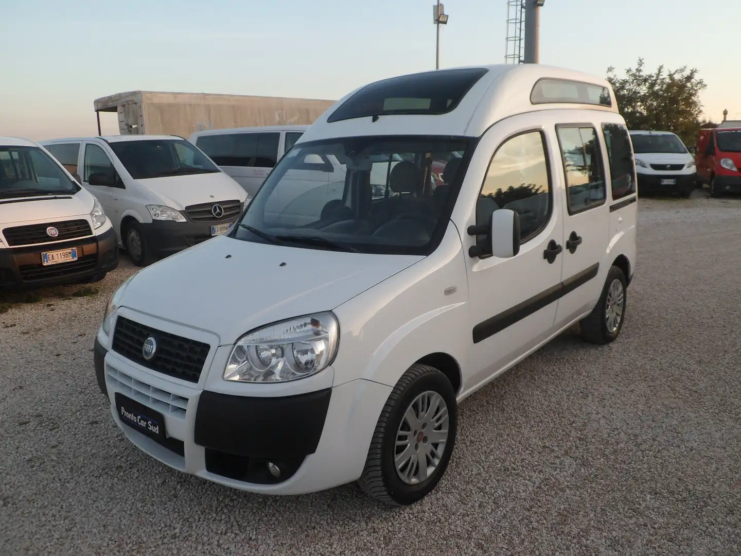 Fiat Doblo 1.9 mjt 105cv 5 posti trasporto disabili Bianco - 1