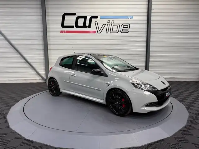 2010 Renault Clio in Grey for sale