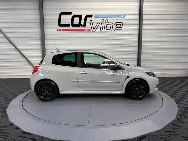 Renault Clio view 3