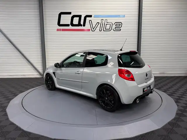 Renault Clio view 6