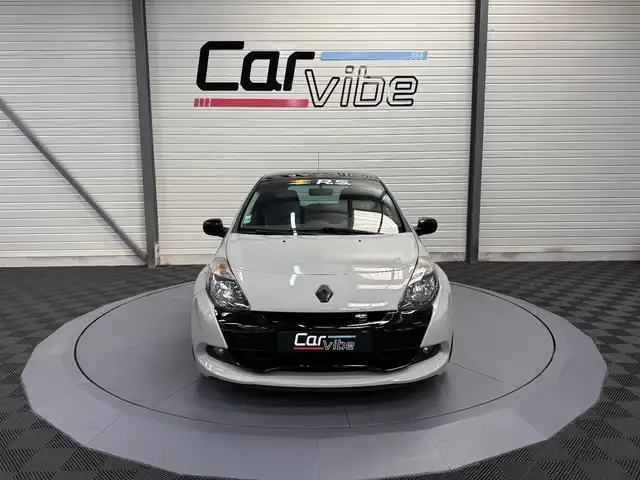 Renault Clio view 9
