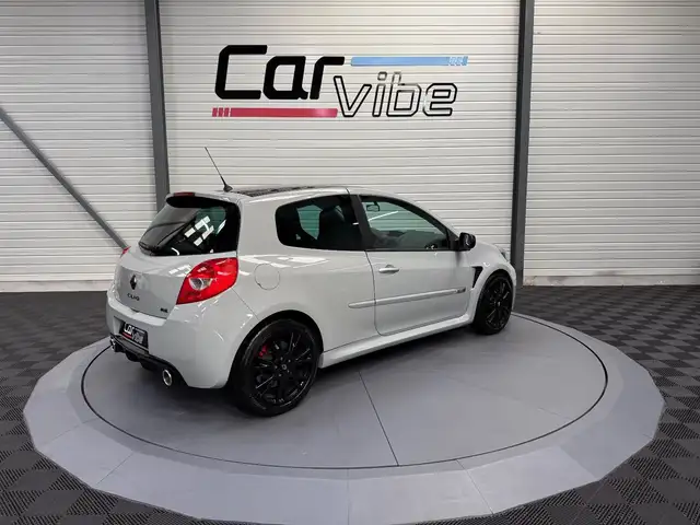 Renault Clio view 4