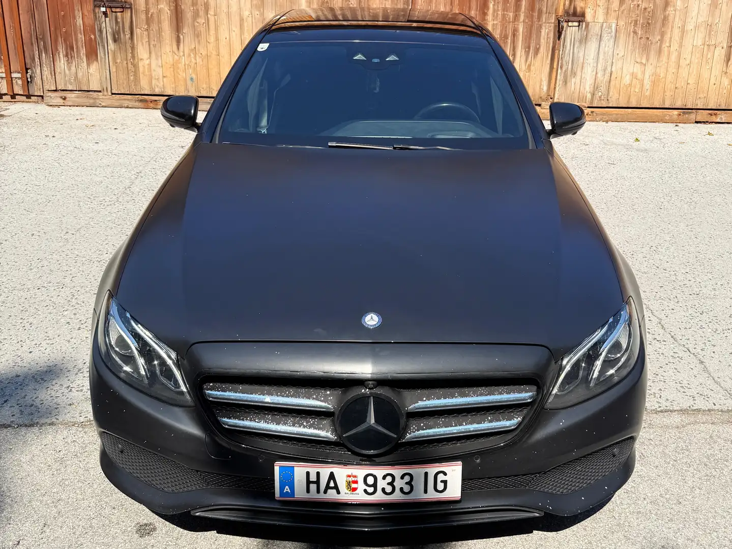 Mercedes-Benz E 220 E 220 d Aut. Weiß - 1