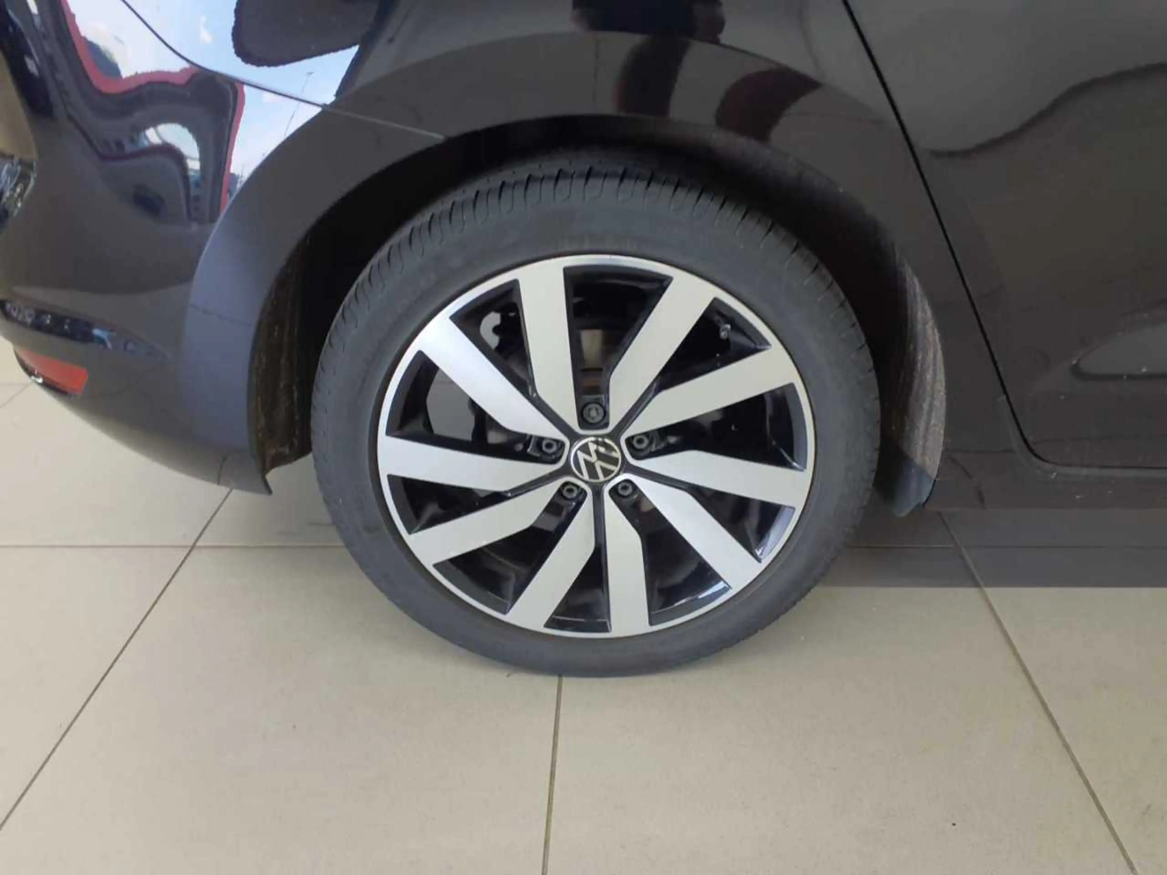 Volkswagen Touran — photo 10