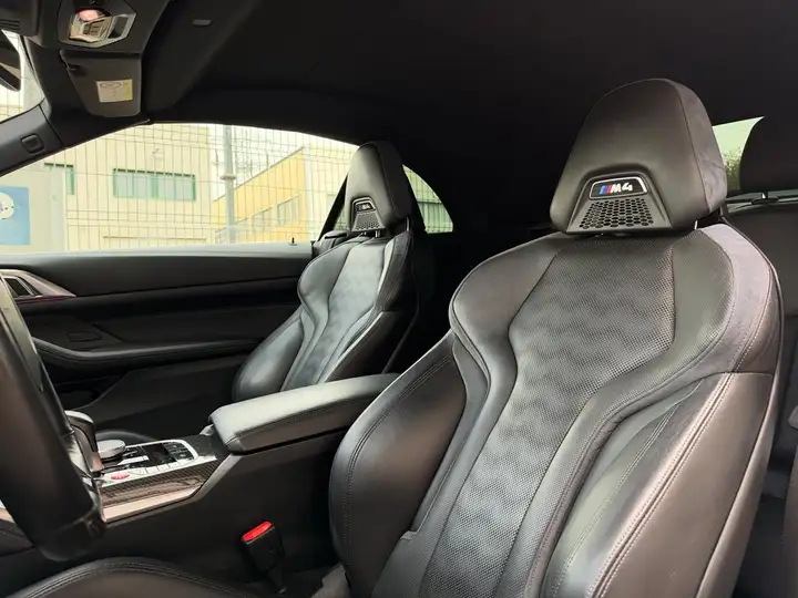 BMW M4 2024, foto 29