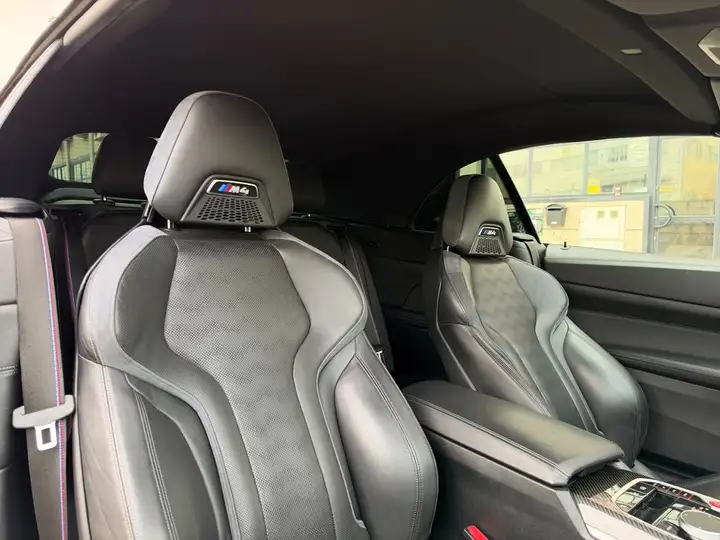 BMW M4 2024, foto 38