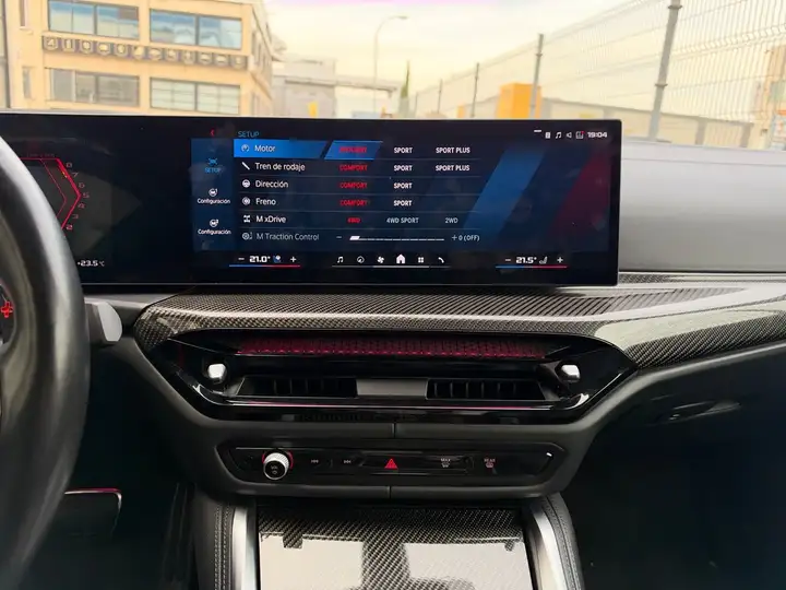 BMW M4 2024, foto 35
