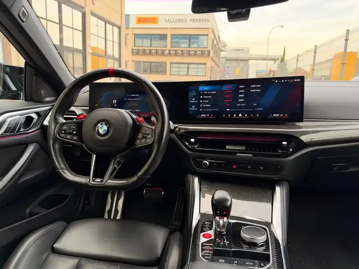 BMW M4 2024, foto 31