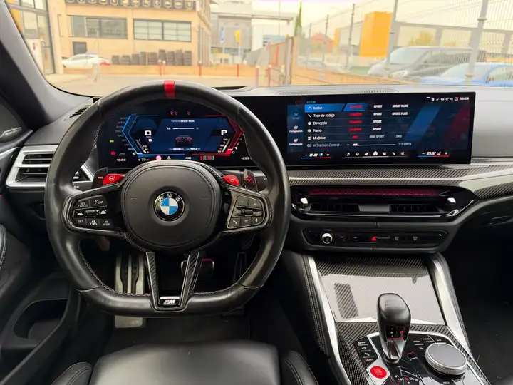 BMW M4 2024, foto 30