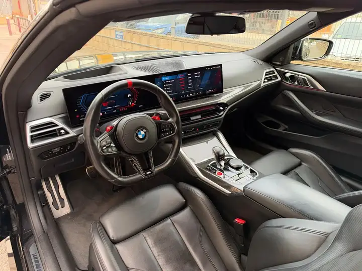 BMW M4 2024, foto 26