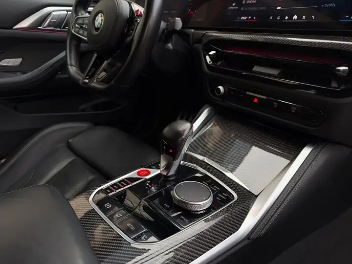BMW M4 2024, foto 40