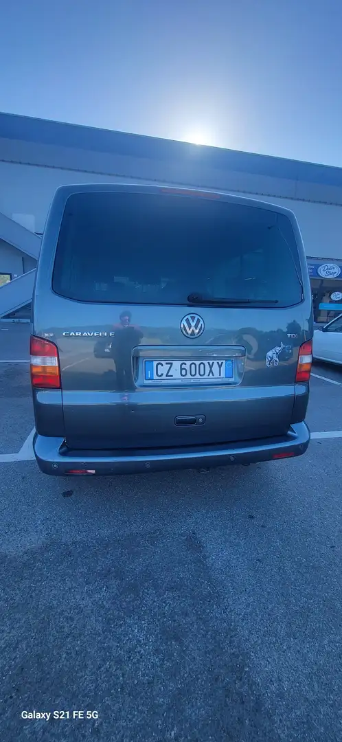 Volkswagen T5 Caravelle Grigio - 1