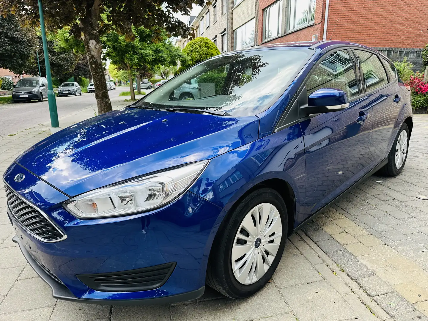 Ford Focus 1.0 EcoBoost 84.000KM AIRCO 2015 6950€ Blauw - 1