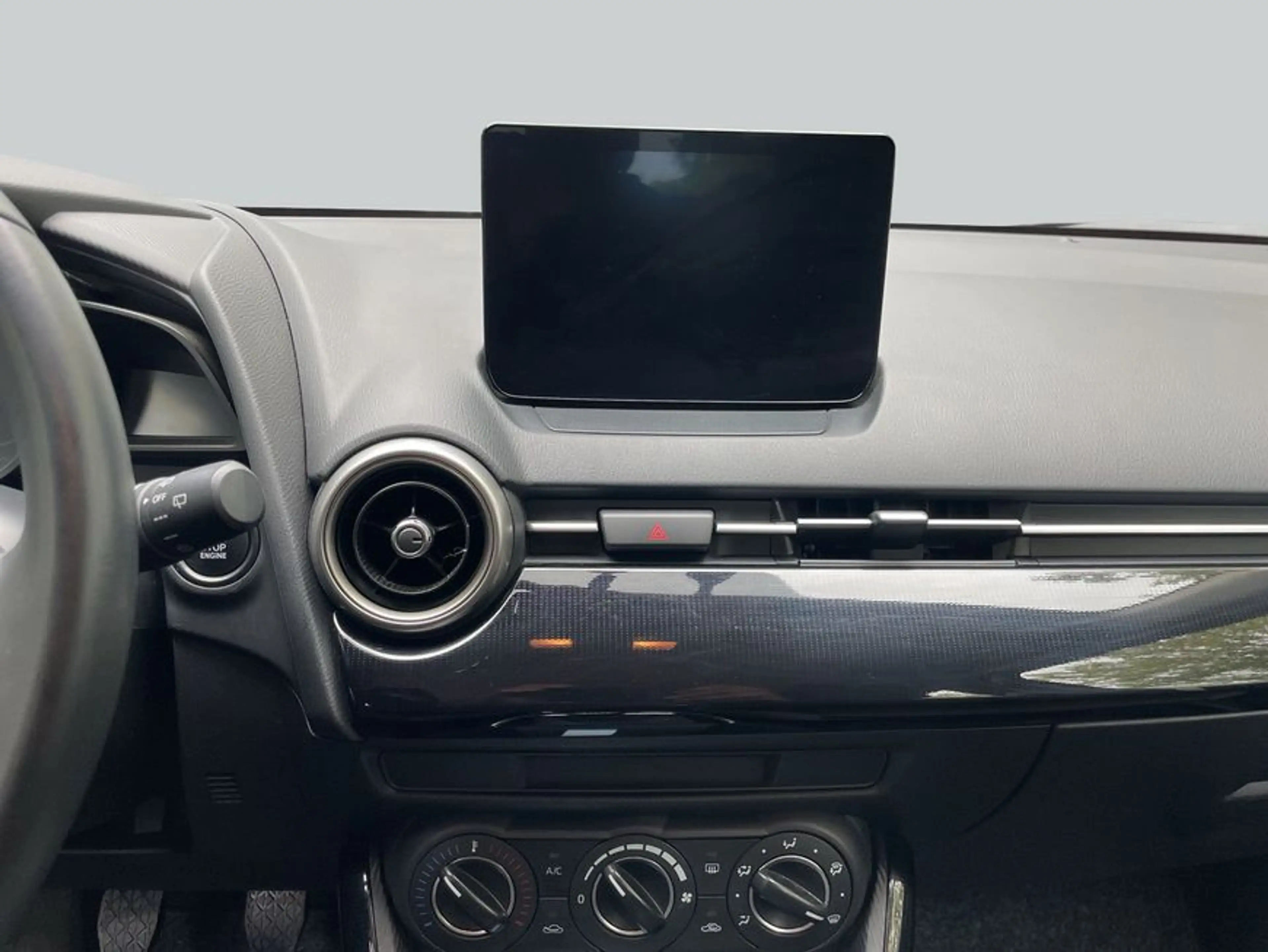 Mazda 2 SKYACTIV-G 75 Center-Line — photo 14