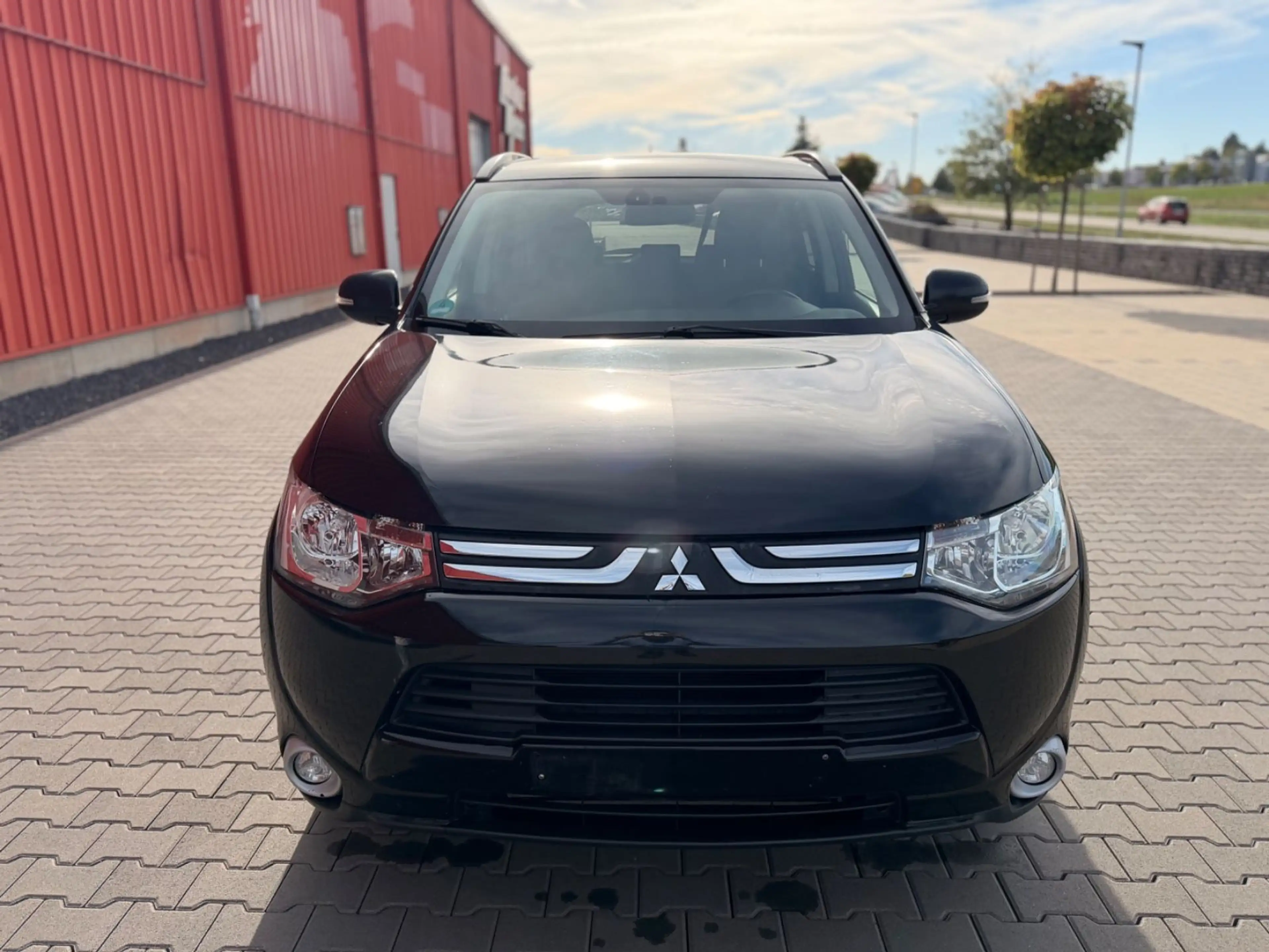 Mitsubishi Outlander 2.2 DI-D Style Tempo AHK TÜV NEU — photo 9