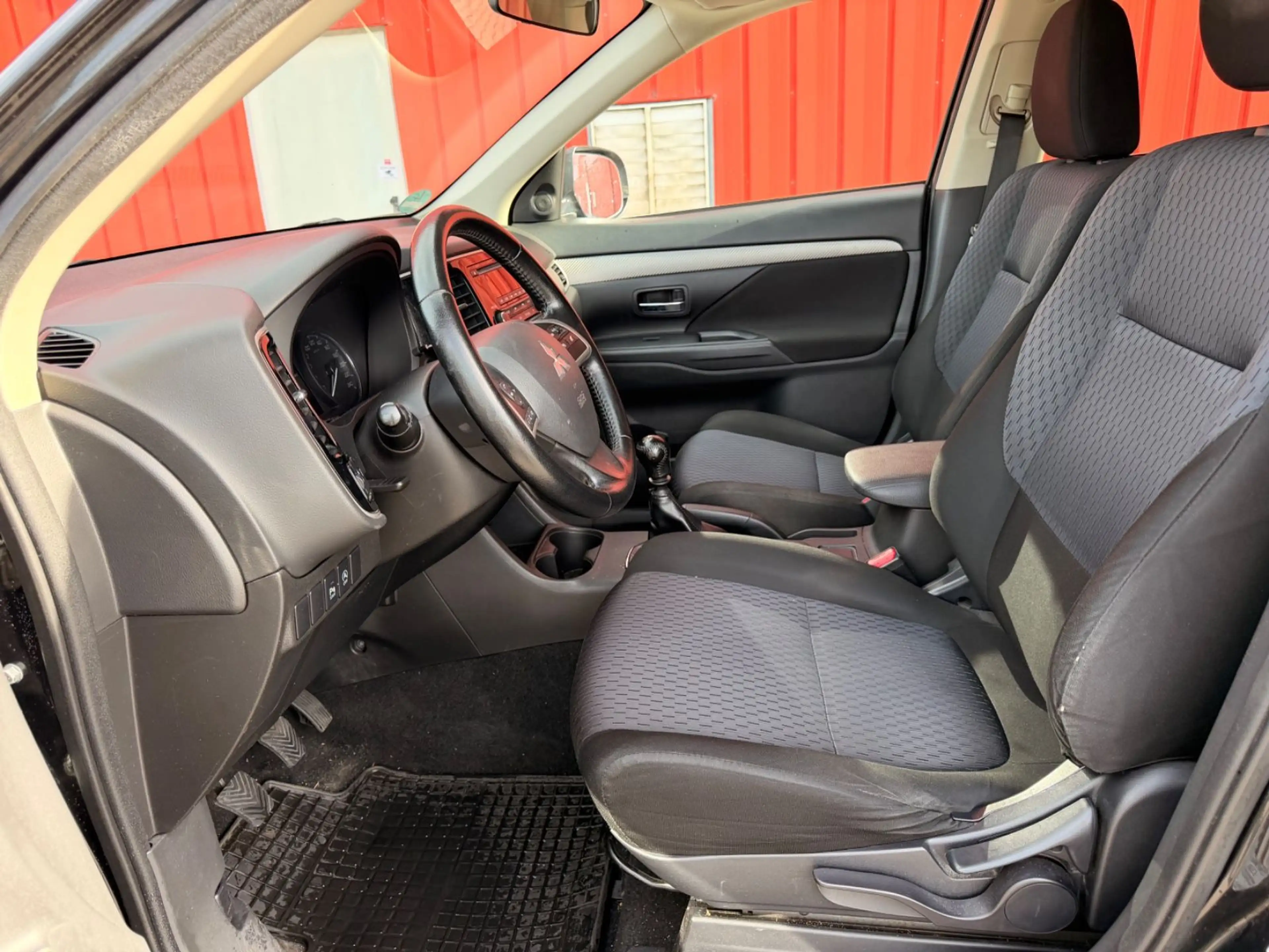 Mitsubishi Outlander 2.2 DI-D Style Tempo AHK TÜV NEU — photo 13